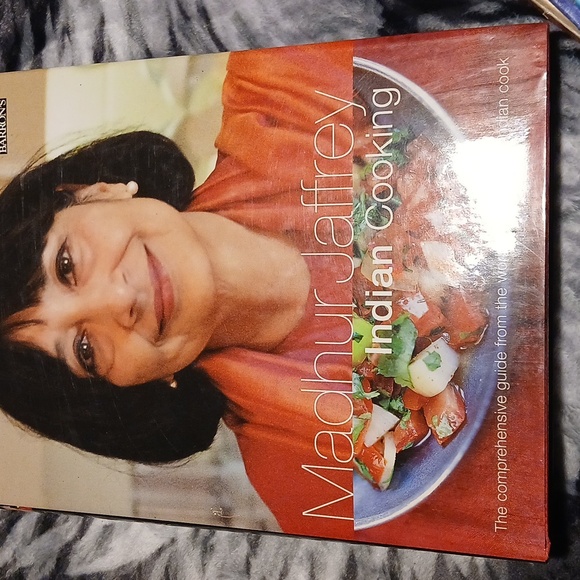 MADHUR JAFFREY, INDIAN COOKING, RECIPE BOOK - Picture 2 of 10
